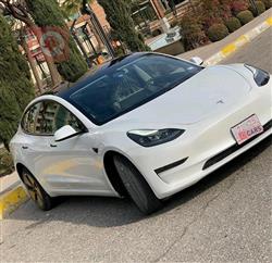 تسلا موديل 3